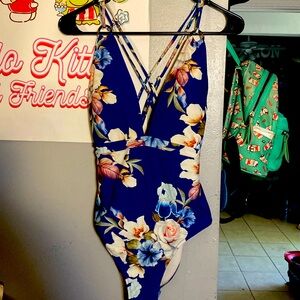 Cup she bathing suit